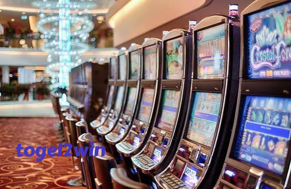 togel2win slide 1